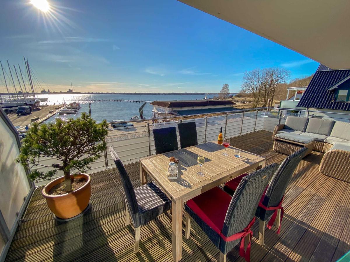 Haus Putbus In Altefaehr - Wg 3 Mit Panoramablick Appartement Buitenkant foto